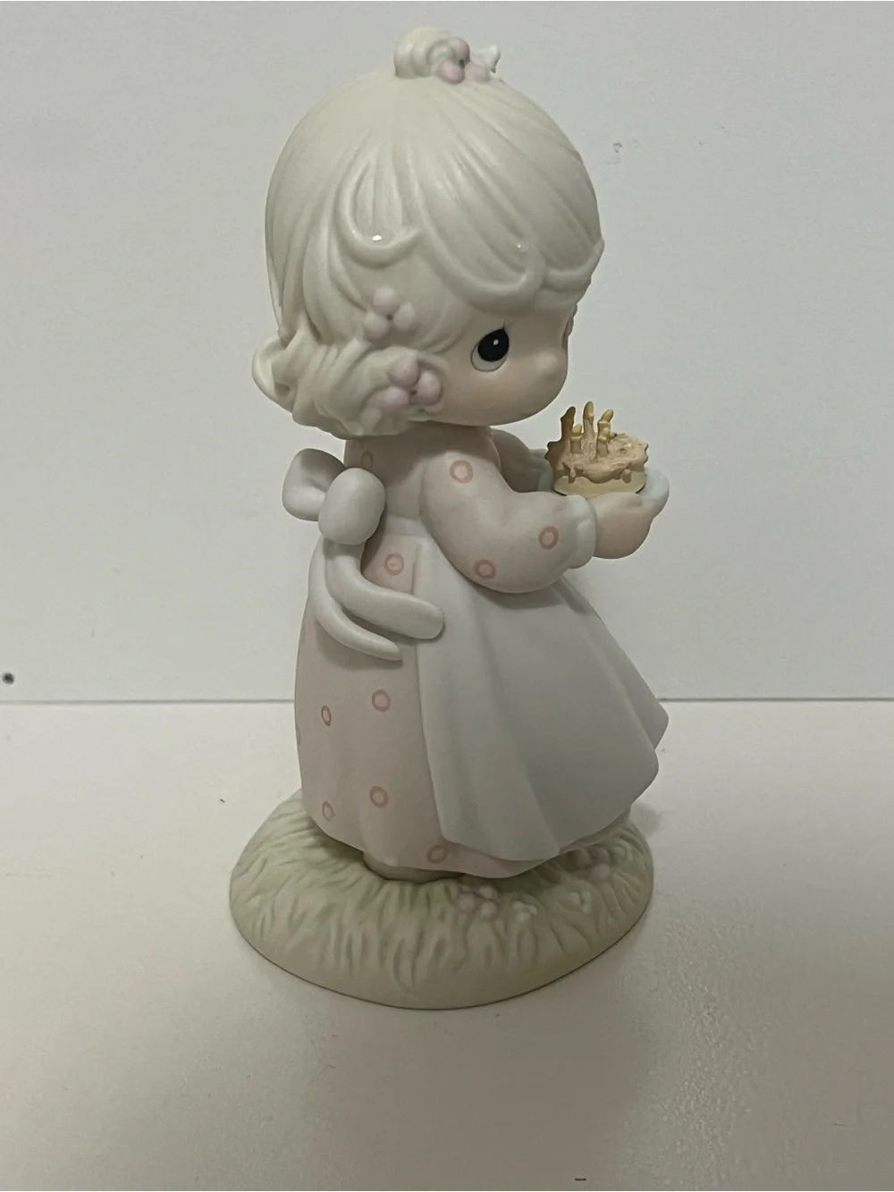 Precious Moments “May Your Birthday Be a Blessing” Figurine 1990